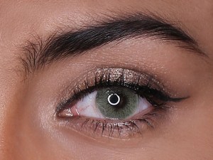 Medeo Giallo - светло-зеленый окрас линз для глаз